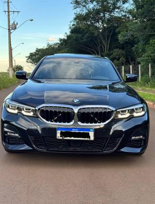 BMW 320i 2.0 16V TURBO FLEX M SPORT AUTOMÁTICO BMW 320i 2.0 16V TURBO FLEX M SPORT AUTOMÁTICO